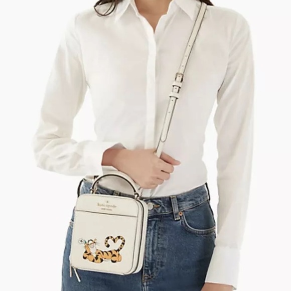 kate spade Bags Nwt Kate Spade Disney Winnie The Pooh Tigger Vanity